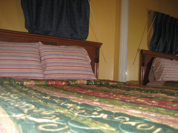 Walls Motel Long Beach image 39