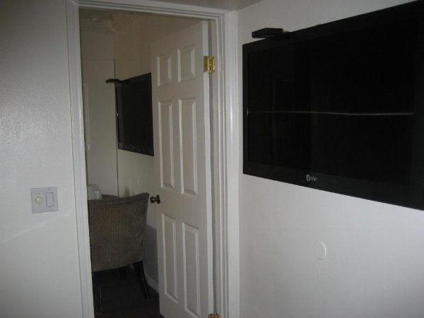 Walls Motel Long Beach image 42