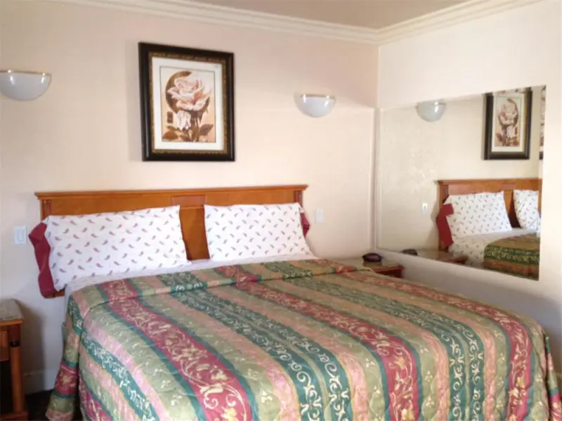 King Room with Spa Bath